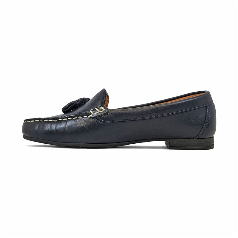Lina | Classic leather women’s tassel loafers